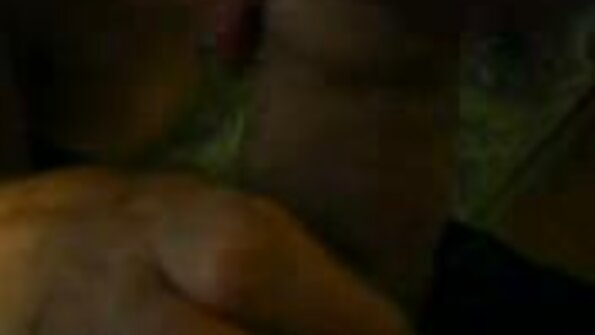 Nikki Peach 놀이기구 잘 에 이 뜨거운 하드 코어 장면