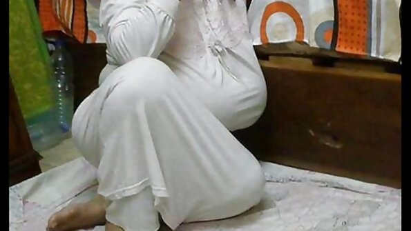 a 크 블랙 남자 침투 섹시 가 눈에 띄는 황갈색 라인